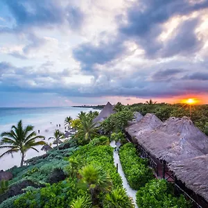 https://hotel-poc-na-tulum.tulum-hotels.net